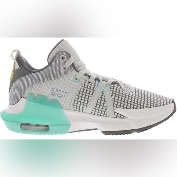 Nike LeBron Witness VII HO 22 Performance Basketball Shoe Men’s Size 8 - Picture 1 of 7